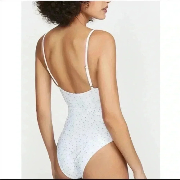 New We Wore What Swimsuit Baby’s Breath $225 - Picture 4 of 7